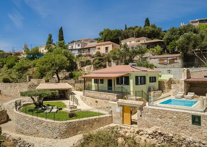 Ipoliti Luxury Living *