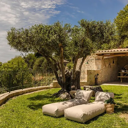 Ipoliti Luxury Living 빌라 스보로나타